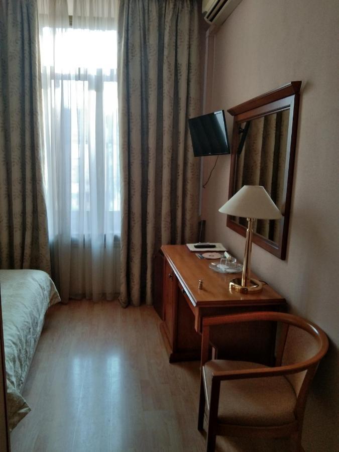 Domus Hotel-1 Kiev Eksteriør bilde
